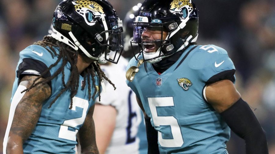 Safeties Rayshawn Jenkins and Andre Cisco celebrate. (Photo courtesy of AS USA)