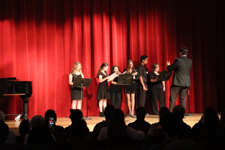 The band performs their rendition of Baba Yetu from Civilization IV.