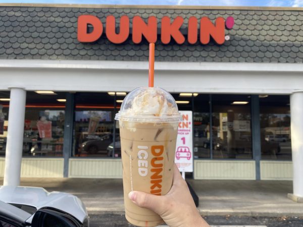 Starting off the fall season, Dunkin' releases their Iced Pumpkin Spice Latte to Jacksonville, Florida, enlightening their customers