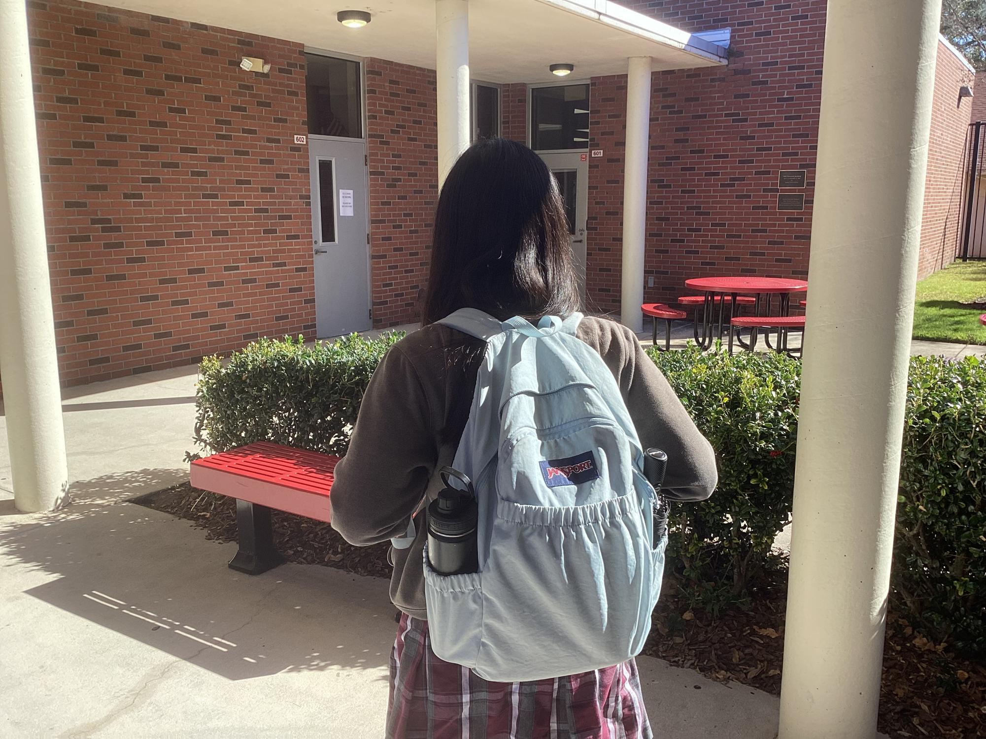 AP students have classes like AP Chem and AP Lang in the 600 building.
