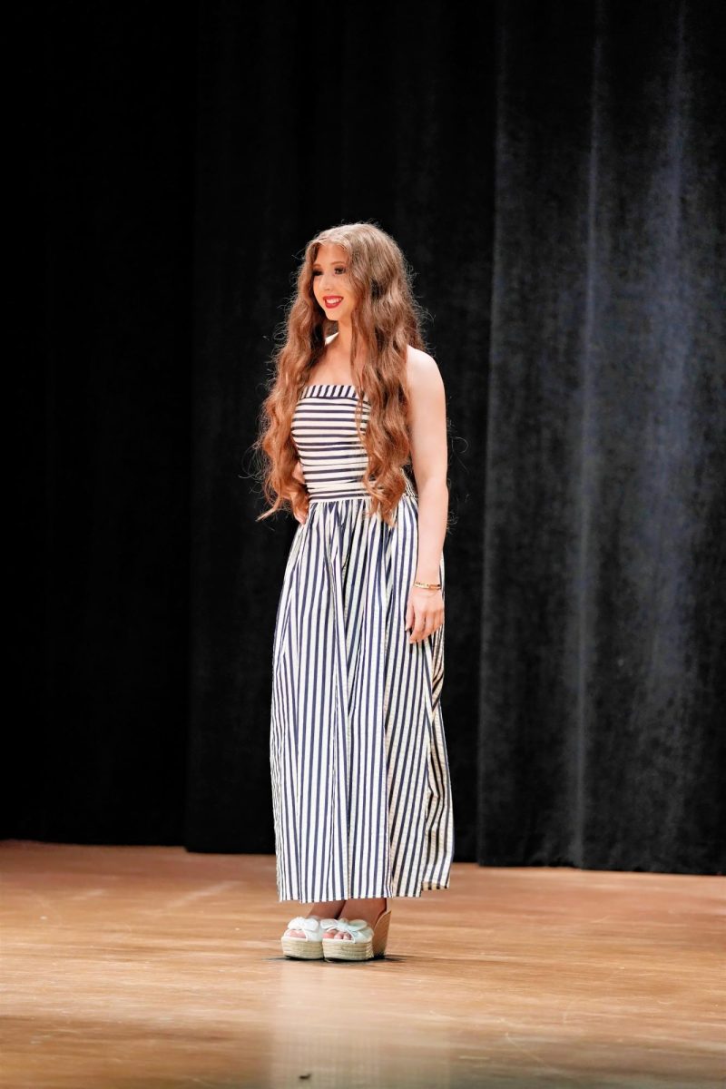 Contestant #9, Evelyn Mountjoy, models her casual outfit. 